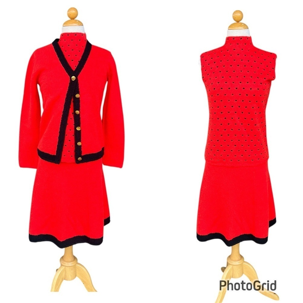 VTG St. John Knits 3-Piece Skirt Suit 60s 70s Red Black Dots Mock Neck Talon Zip